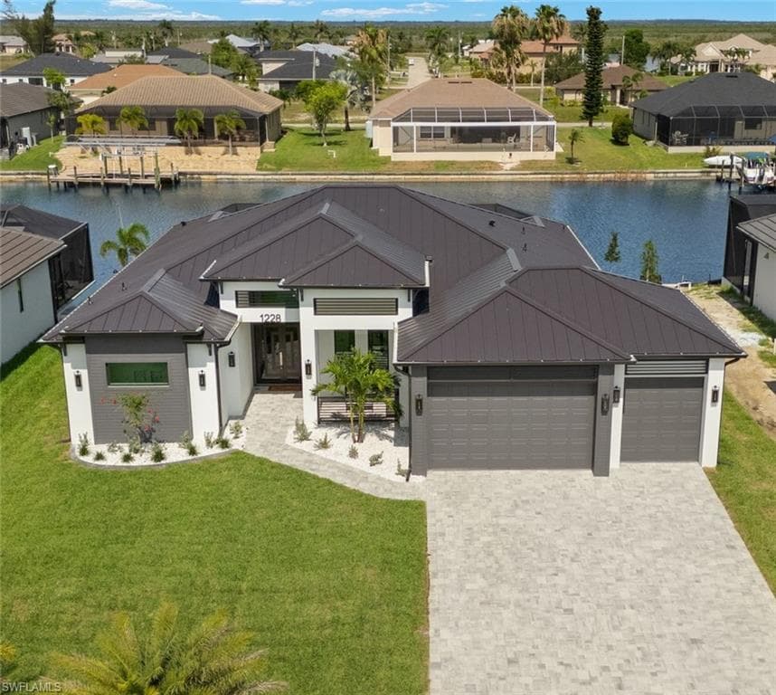 1228 40th PL CAPE CORAL, FL 33993