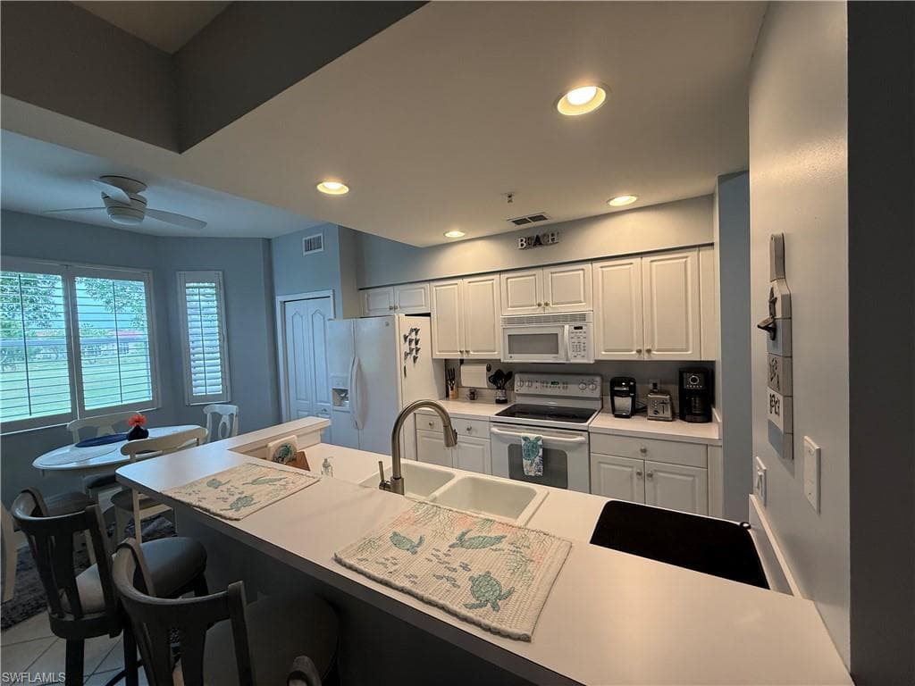 2710 Cypress Trace CIR 3028 NAPLES, FL 34119