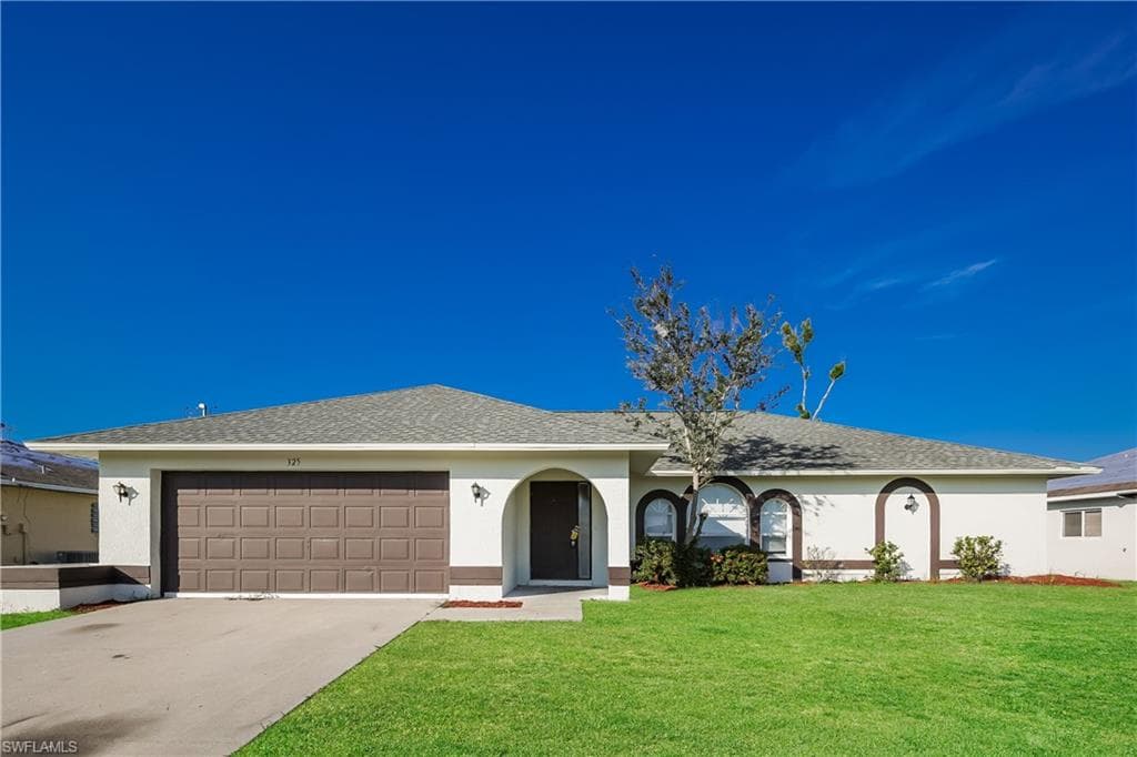 325 SE 26th TER CAPE CORAL, FL 33904