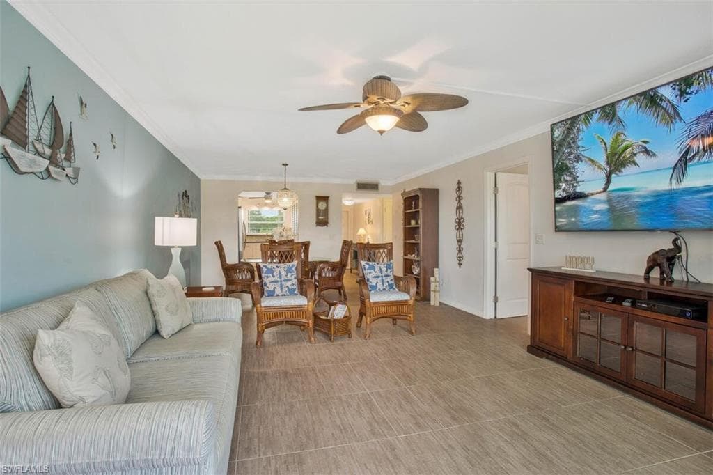 4372 27th CT SW 2-102 NAPLES, FL 34116