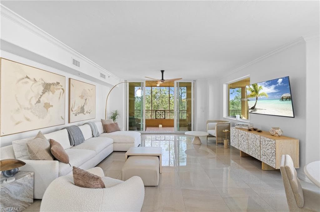 2738 Tiburon BLVD E B-305 NAPLES, FL 34109