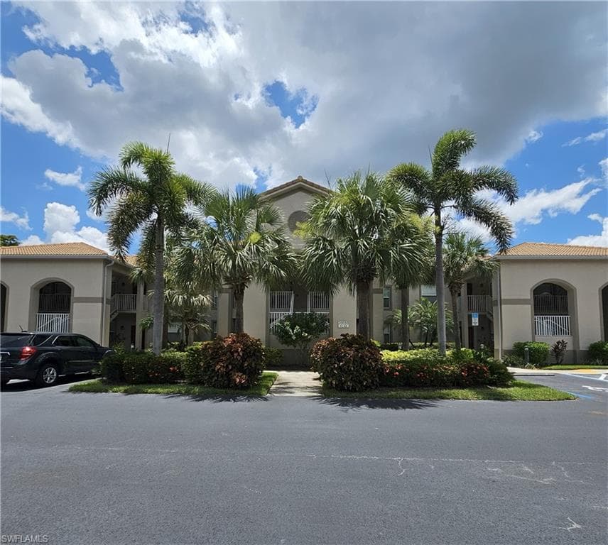 20030 Barletta LN 416 ESTERO, FL 33928