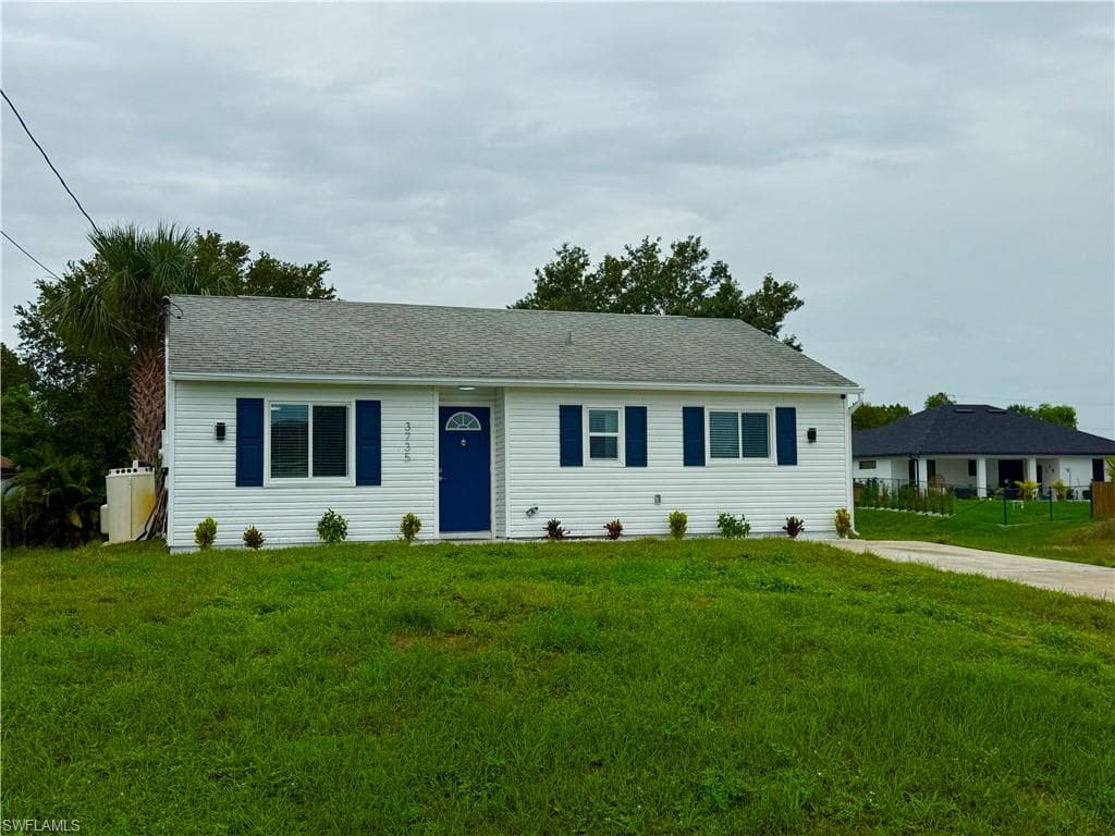 3735 11th ST W LEHIGH ACRES, FL 33971