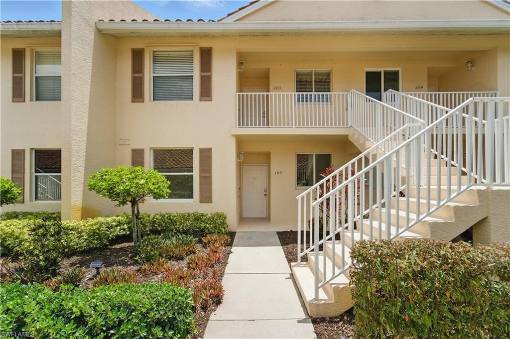 411 Valerie WAY 103 NAPLES, FL 34104