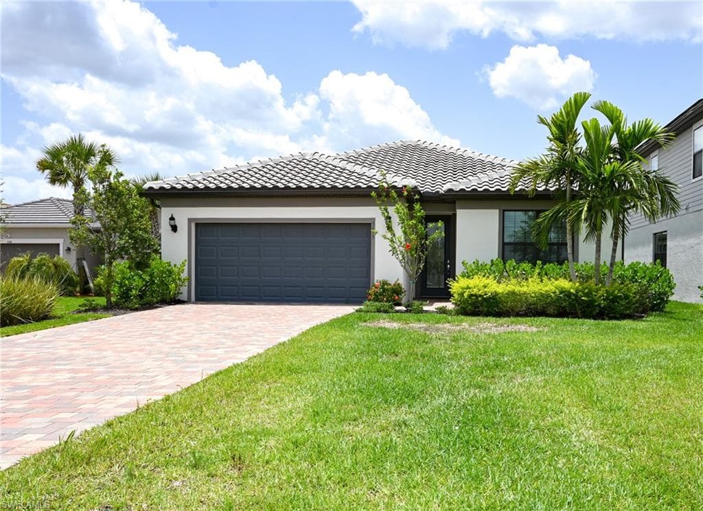 3675 Passion Vine DR ALVA, FL 33920