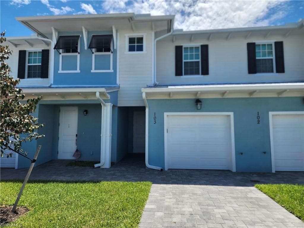 26401 Coco Cay CIR 103 BONITA SPRINGS, FL 34135