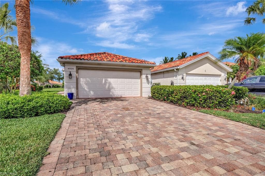 4836 San Carlo CT NAPLES, FL 34109