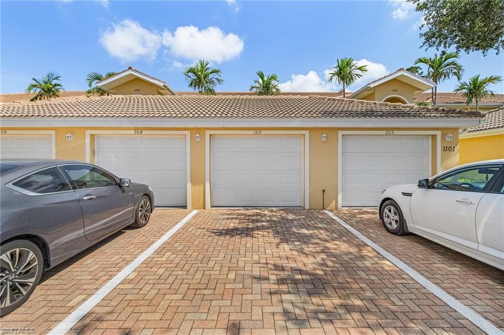1101 Winding Pines CIR 105 CAPE CORAL, FL 33909