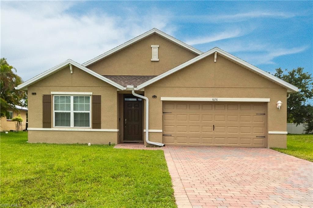 626 SW 26th TER CAPE CORAL, FL 33914