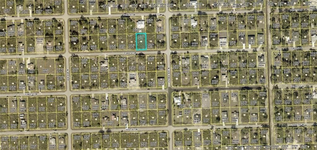 2704 73rd ST W LEHIGH ACRES, FL 33971