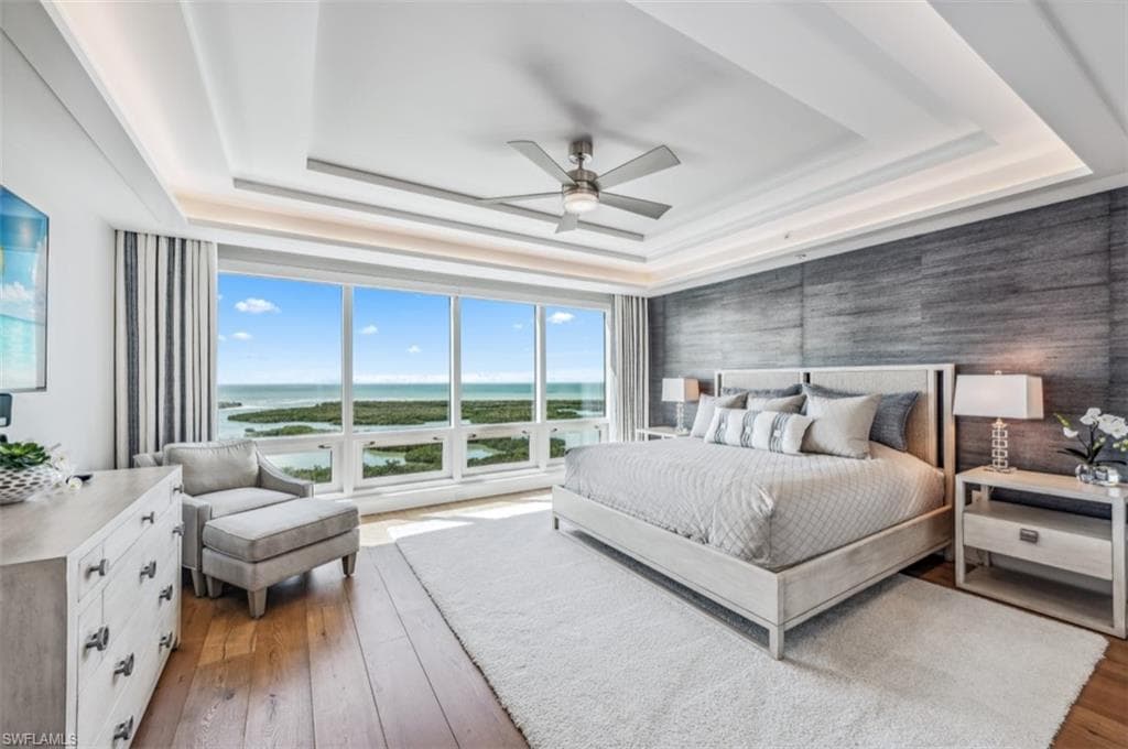13915 Old Coast RD 2105 NAPLES, FL 34110