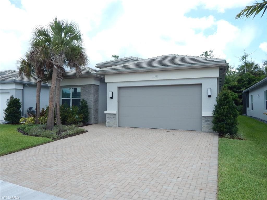 11331 Jacaranda DR NAPLES, FL 34120