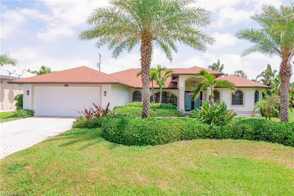 4905 SW 27th PL CAPE CORAL, FL 33914