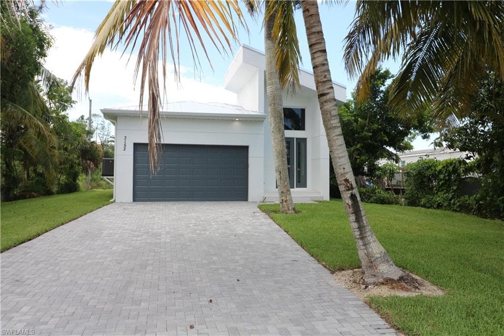 3152 Karen DR NAPLES, FL 34112