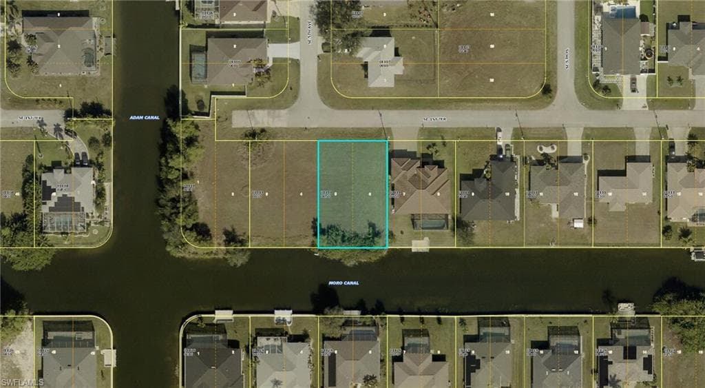 510 1st TER CAPE CORAL, FL 33990