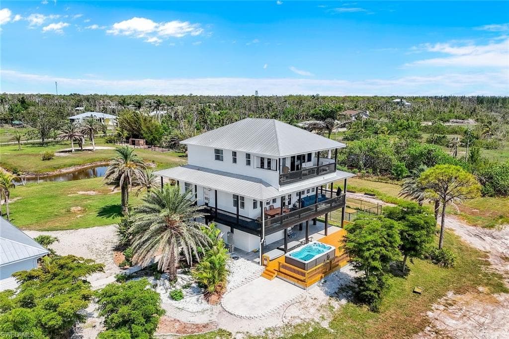 5257 Western DR ST. JAMES CITY, FL 33956
