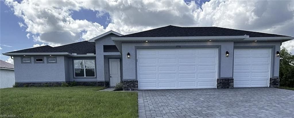 2916 NE 4th PL CAPE CORAL, FL 33909