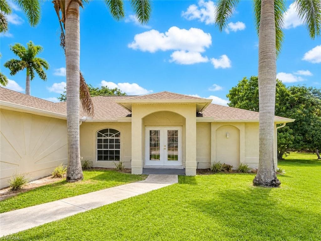 305 16th PL CAPE CORAL, FL 33990