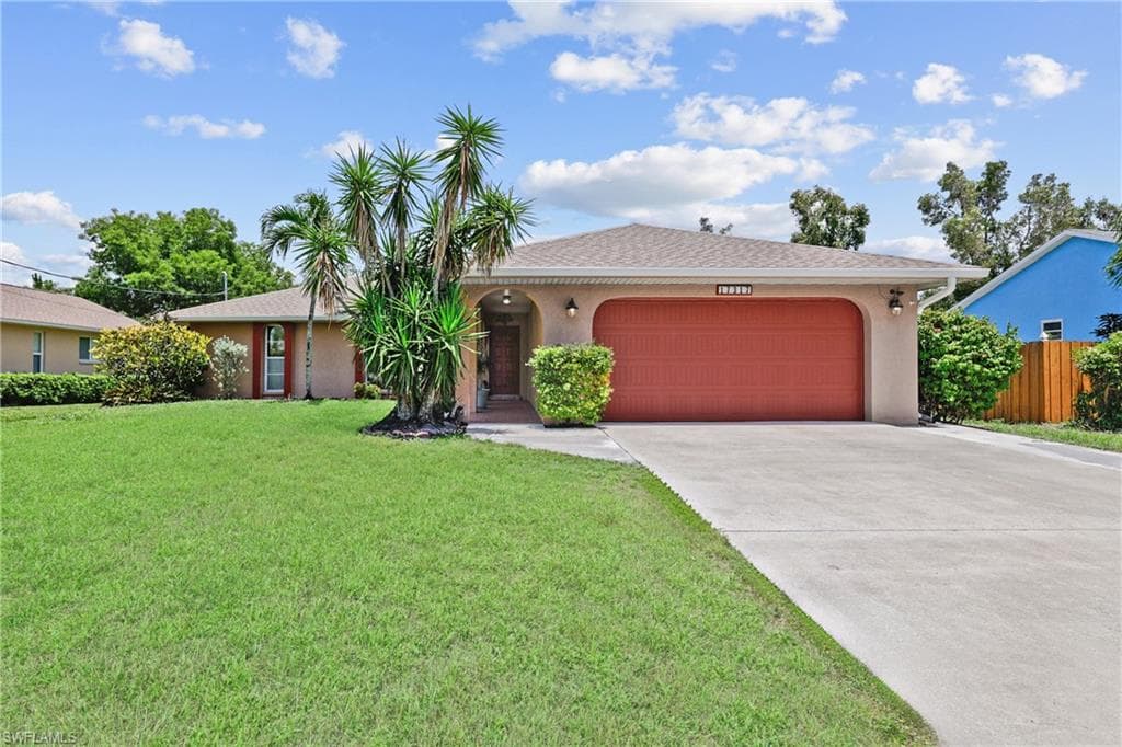 17317 Oriole RD FORT MYERS, FL 33967
