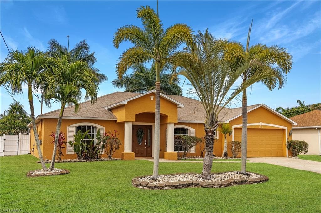 233 SW 43rd LN CAPE CORAL, FL 33914