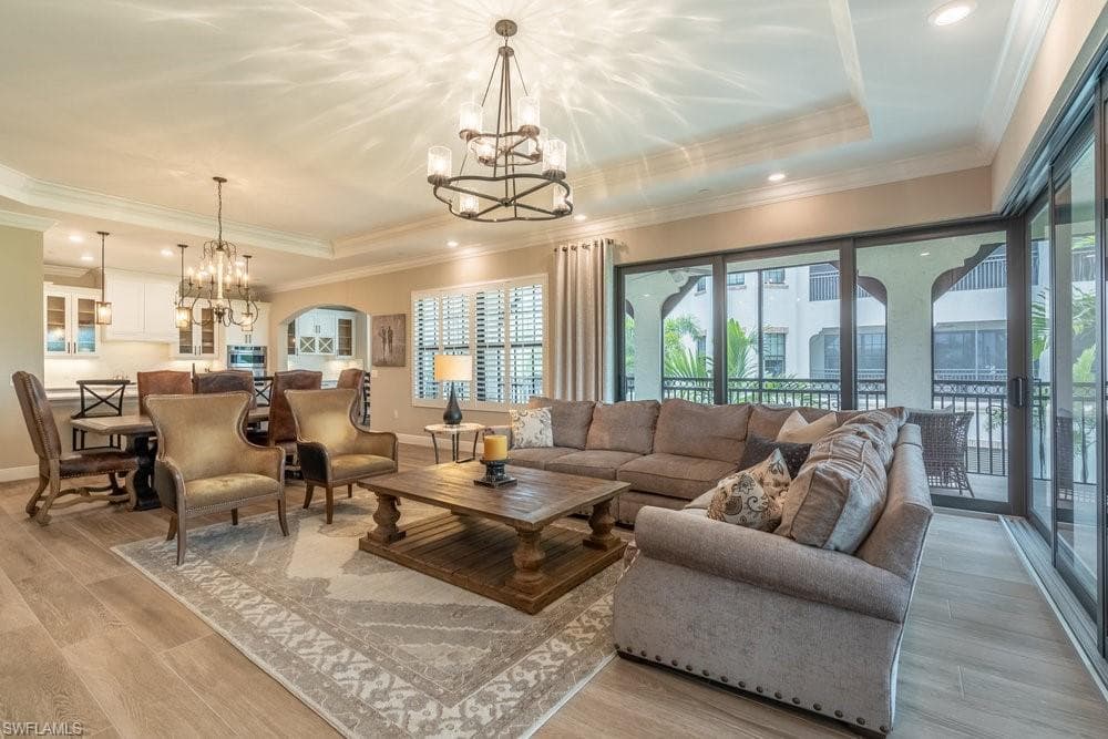 16375 Viansa WAY 102 NAPLES, FL 34110