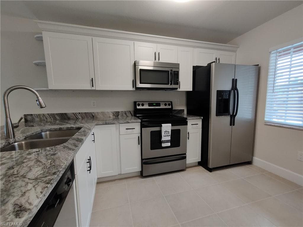 3732 SW 7th PL 1 CAPE CORAL, FL 33914