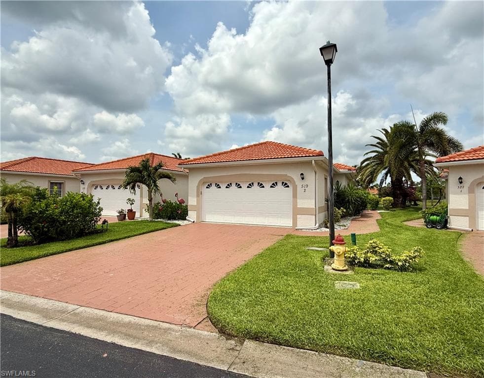 519 Joseph CT 2 NAPLES, FL 34104