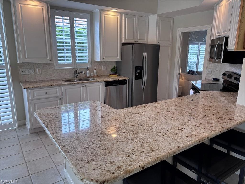 4352 Montalvo CT NAPLES, FL 34109