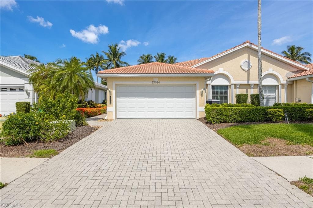 13644 Gulfbreeze ST FORT MYERS, FL 33907