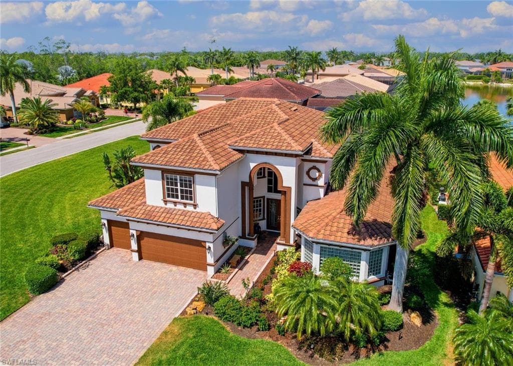 19261 La Serena DR ESTERO, FL 33967
