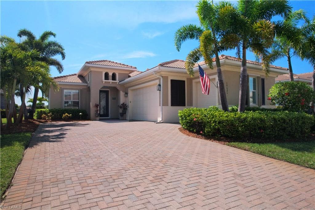 10621 Carena CIR FORT MYERS, FL 33913