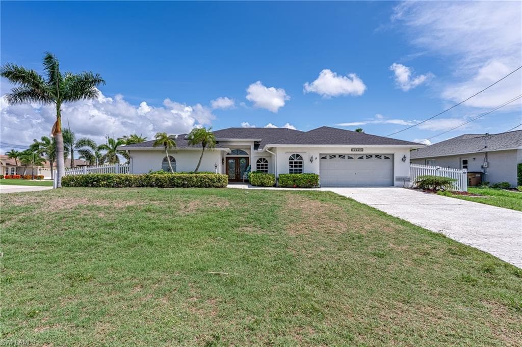 1927 SW 48th LN CAPE CORAL, FL 33914