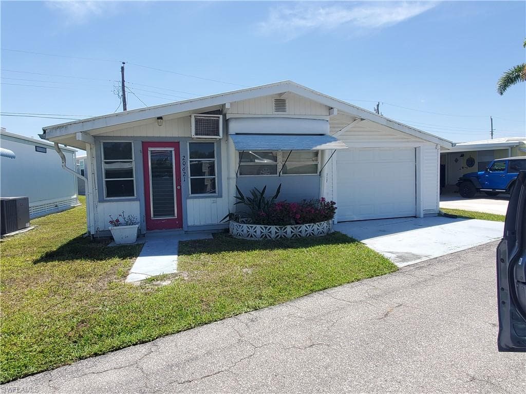 20621 Anchor DR ESTERO, FL 33928