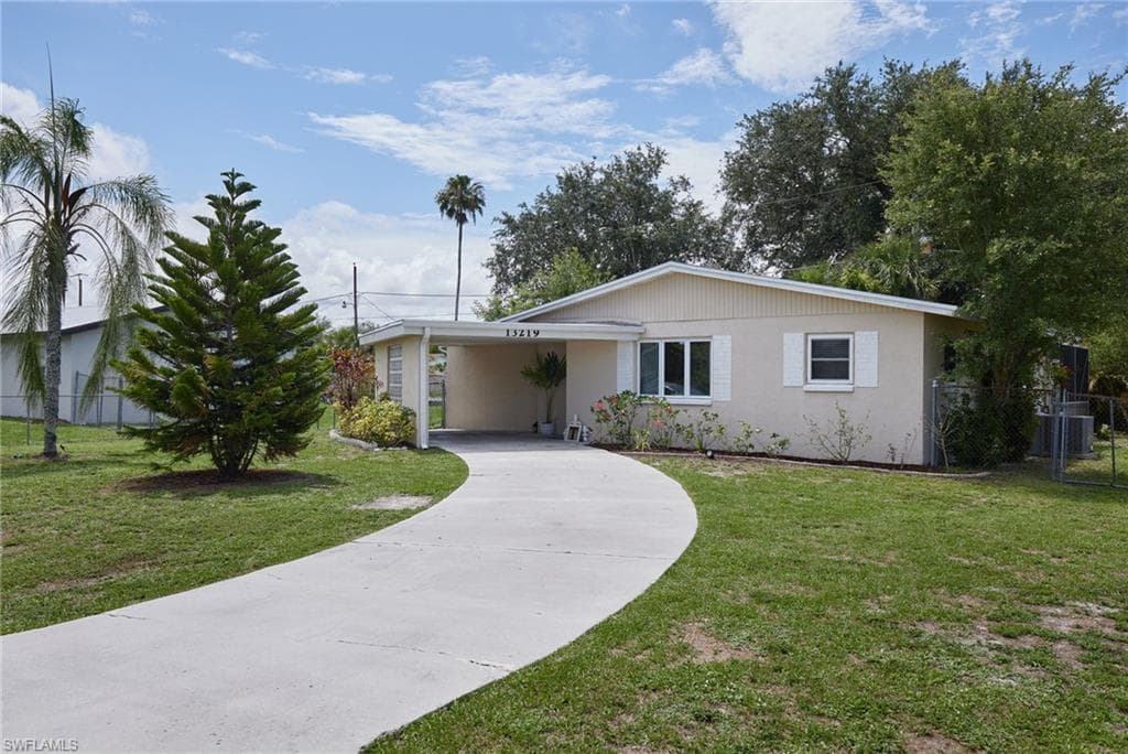 13219 2nd ST FORT MYERS, FL 33905