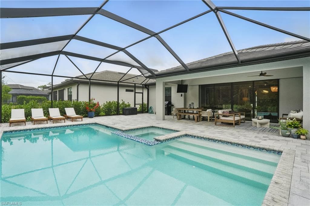 10415 Ventana LN NAPLES, FL 34120
