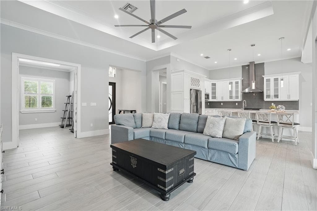505 7th ST NW NAPLES, FL 34120