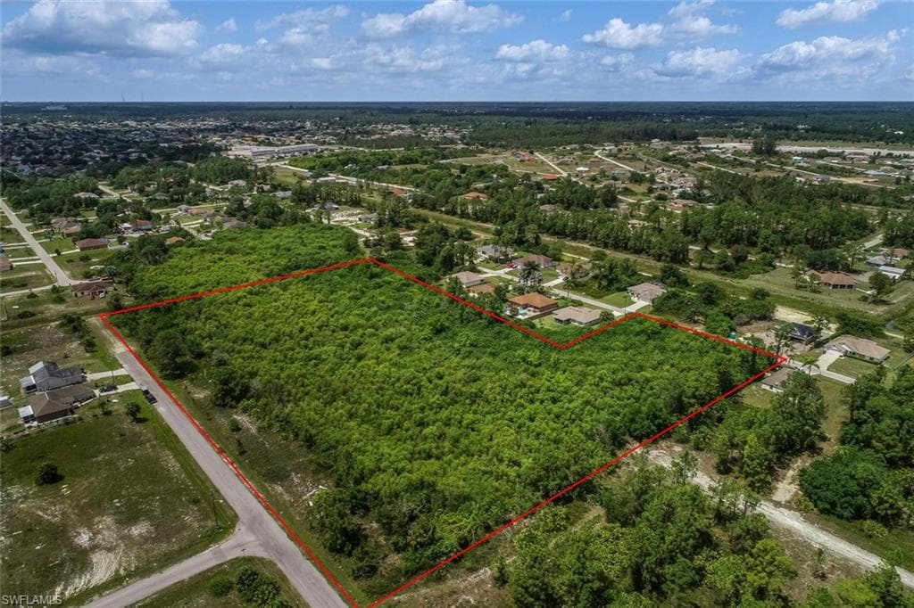 4208 14th ST W LEHIGH ACRES, FL 33971