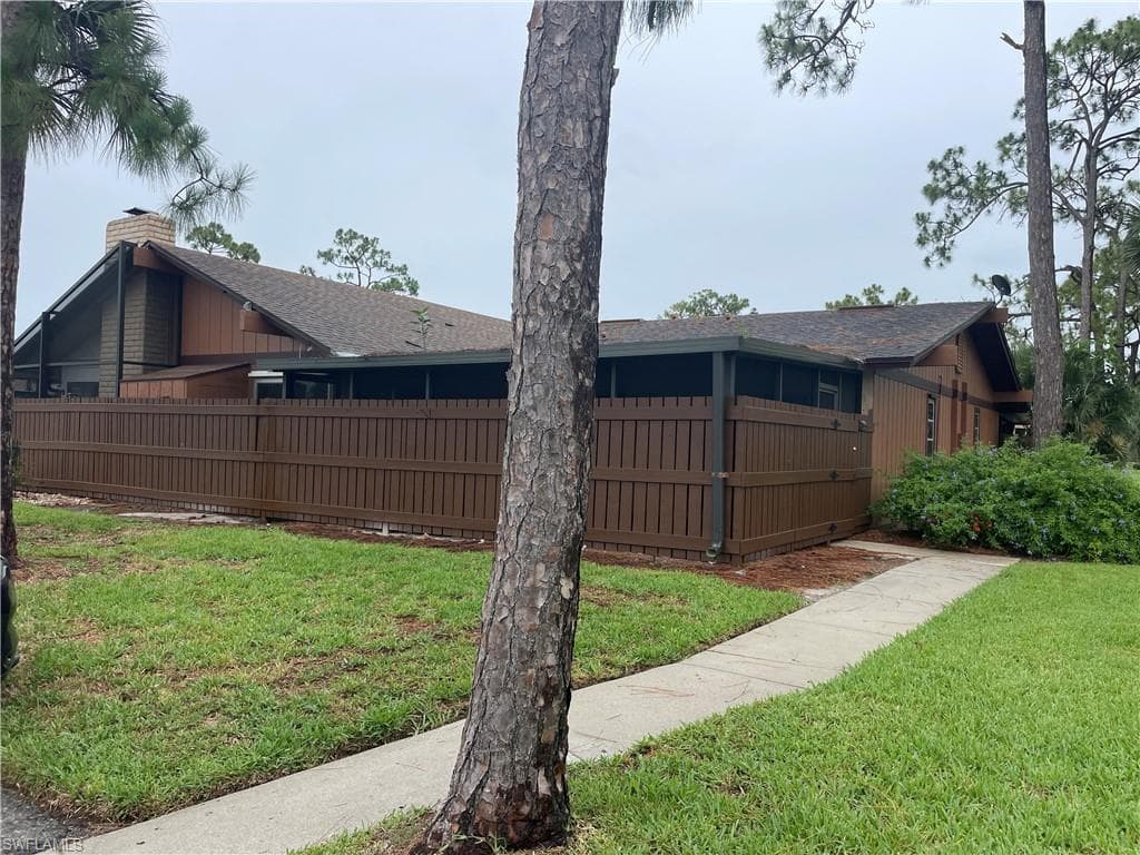 5603 Foxlake DR NORTH FORT MYERS, FL 33917