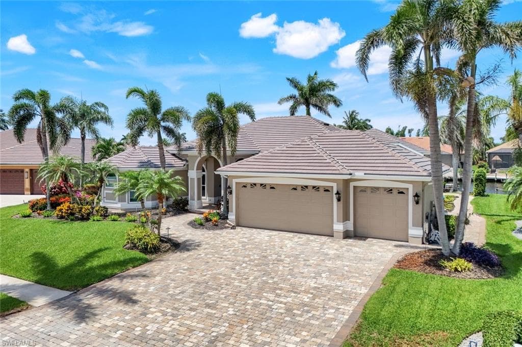 5606 Merlyn LN CAPE CORAL, FL 33914