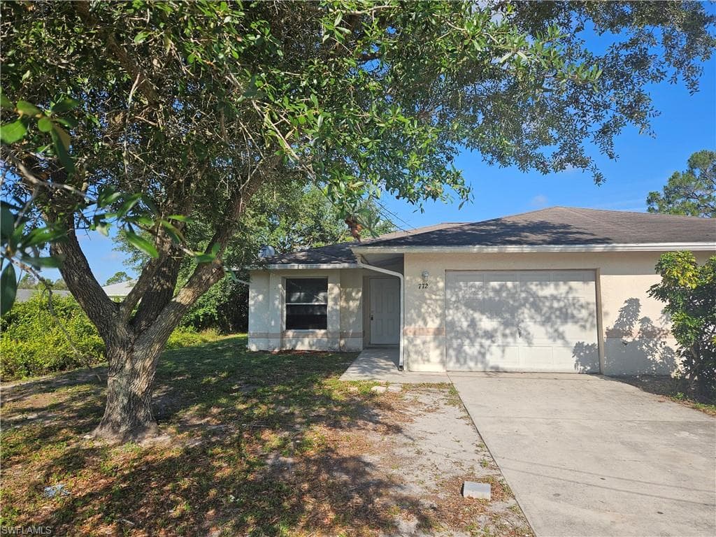 772 Eisenhower BLVD LEHIGH ACRES, FL 33974