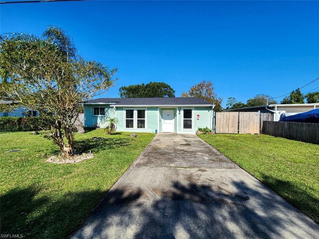 708 FLAMINGO DR HOLLY HILL, FL 32117