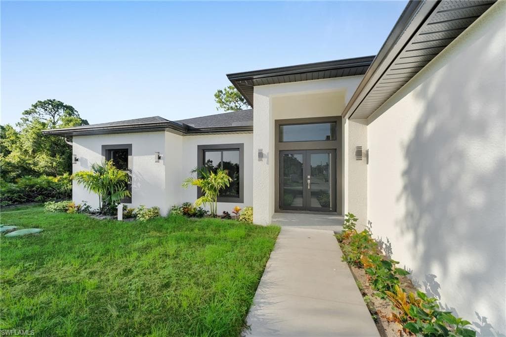 636 Ladd ST LEHIGH ACRES, FL 33974