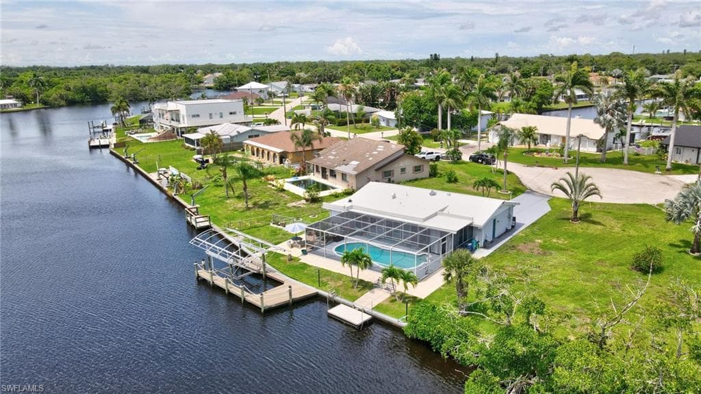 399 Grenier DR NORTH FORT MYERS, FL 33903