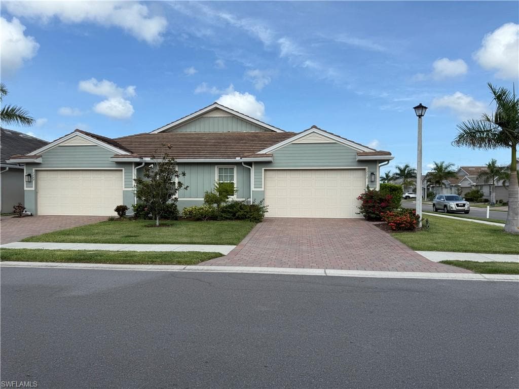 1273 Enbrook LOOP NAPLES, FL 34114