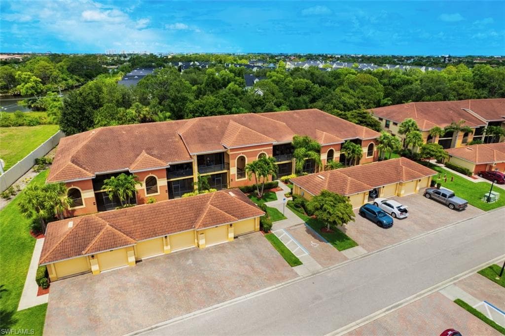 13751 Julias WAY 414 FORT MYERS, FL 33919