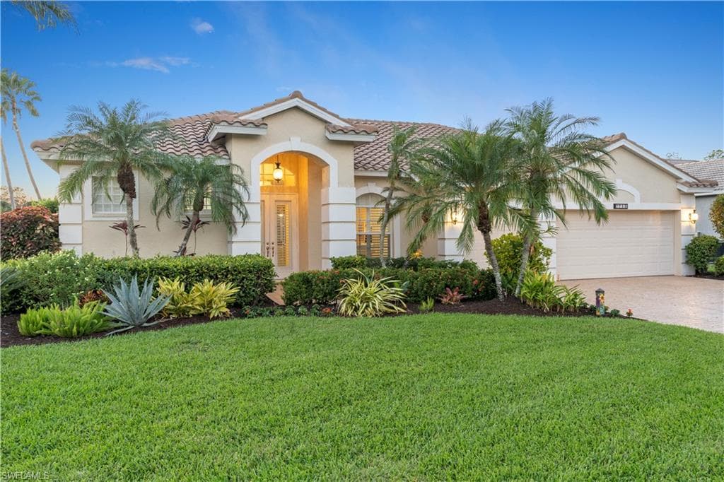 7715 Naples Heritage DR NAPLES, FL 34112
