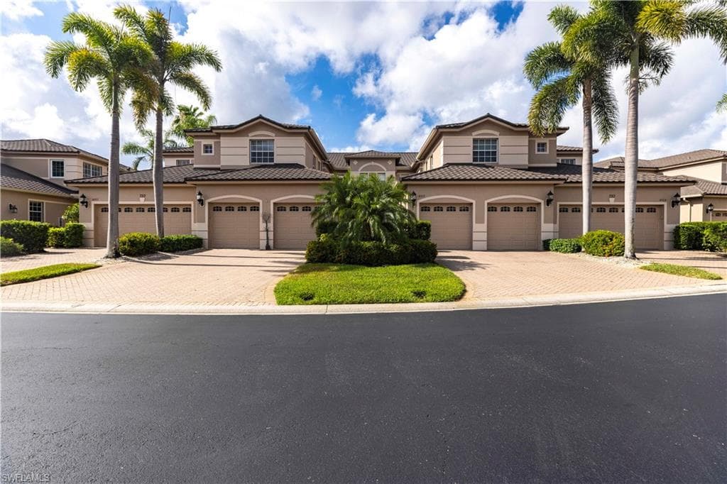 793 Regency Reserve CIR 4501 NAPLES, FL 34119