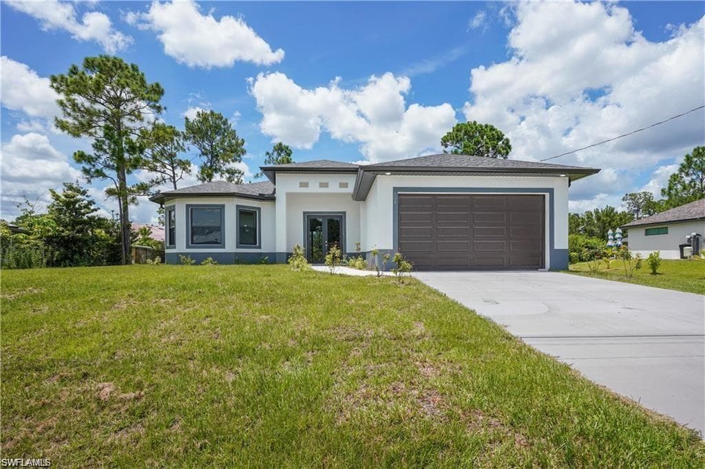 804 9th ST LEHIGH ACRES, FL 33972