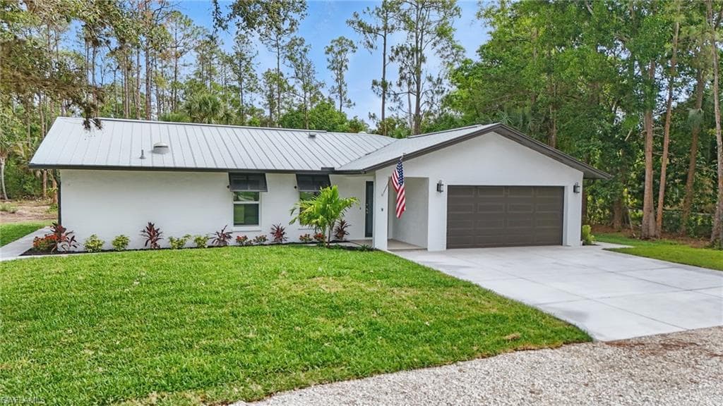 5111 Palmetto Woods DR NAPLES, FL 34119