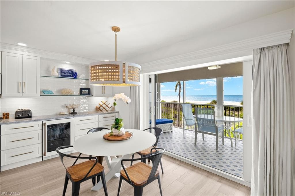827 E Gulf DR C6 SANIBEL, FL 33957